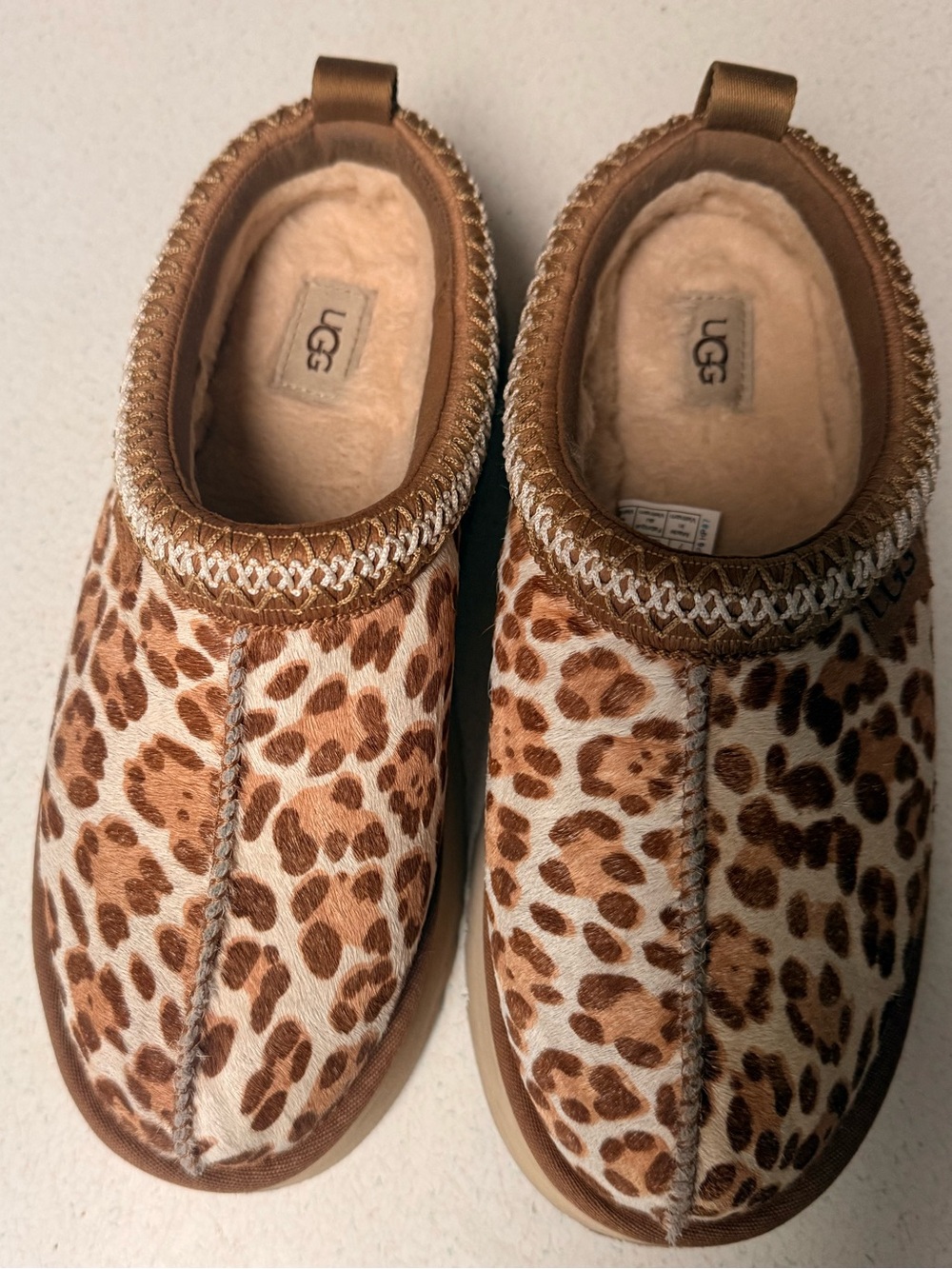 UGG women’s Leopard Print Slip-On Clog - platform